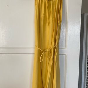 NWT yellow maxi dress w/ pockets.